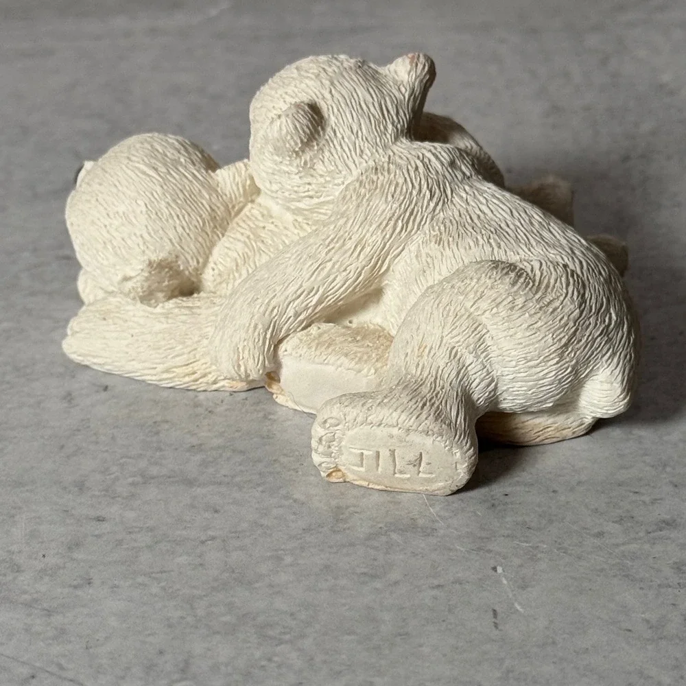 Alaska Polar Pals Jack Jill Polar Bear Resin Figurine Sculpture Twin Cubs Bears - Picture 8 of 15